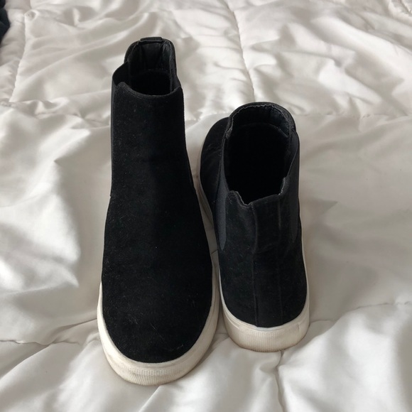 Black high top shoes - Picture 2 of 2